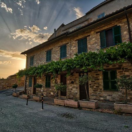 Due Torri Hotel San Severino Marche Exterior foto