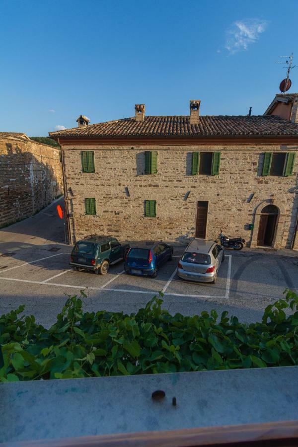 Due Torri Hotel San Severino Marche Exterior foto